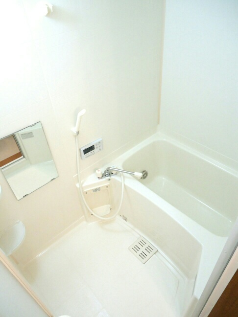 フォレスタ大脇谷の浴室