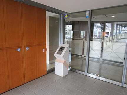 Acityタワーズイースト・タワー棟のエントランス