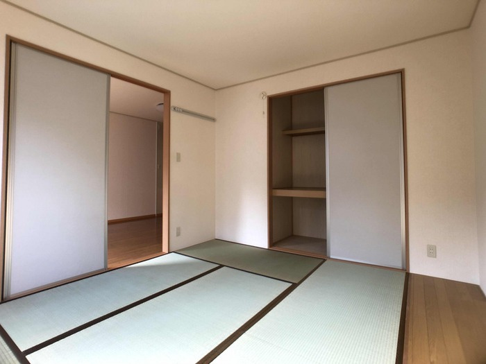 大和高田市大中南町のアパートの和室