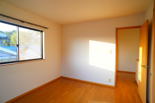 ポポラーレの洋室