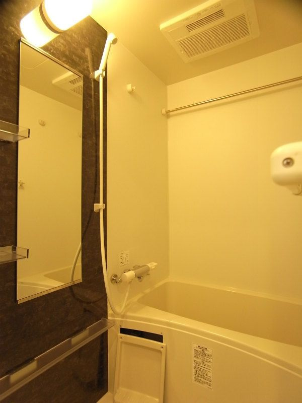 リブリ・Junoの浴室