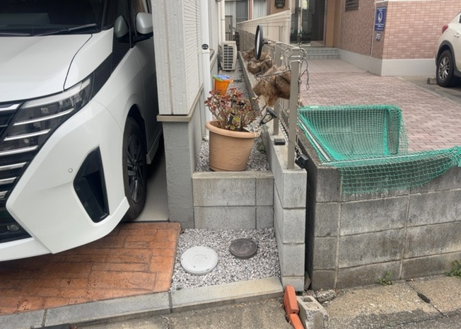 【庭】 | 庭があることでガーデニングや家庭菜園はもちろん、こどもの遊び場やペットを放して遊ぶことができます。また、家の周囲に余裕があるということです。隣地との間があれば、十分な日当たりと、風通しが確保できます。