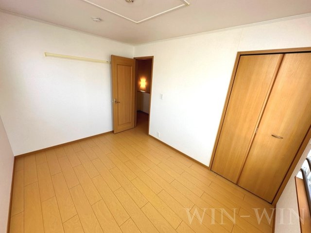 サニー フォレストの寝室|イメージ（同建物内別部屋の写真です）