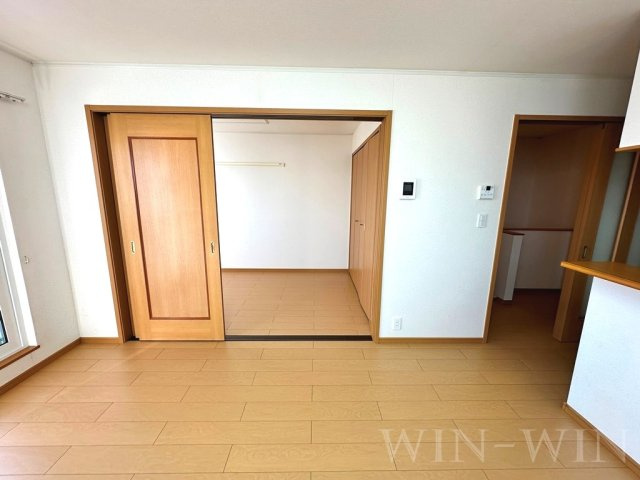 サニー フォレストの居間・リビング|イメージ（同建物内別部屋の写真です）