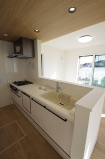 【キッチン】 | 【仲介手数料無料！！】稲城市坂浜　新築戸建て（全11棟）7号棟　5180万円