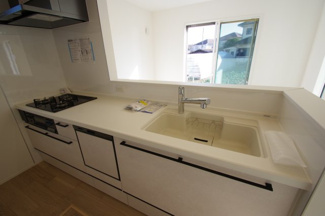 【キッチン】 | 【仲介手数料無料！！】稲城市坂浜　新築戸建て（全11棟）7号棟　5180万円