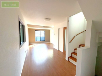 【居間・リビング】 | ショッピングモール近く　食洗機付　LDK19帖　1号棟　浜町 | 同タイプ　家族が自然と集まる20帖のLDK