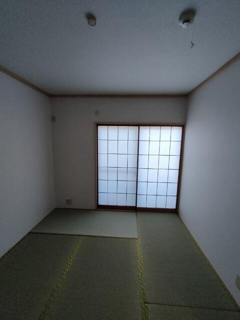 エヴァーグリーンAの和室