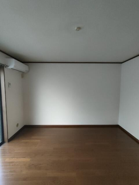 エヴァーグリーンAの内装