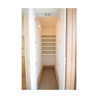 【玄関】 | フォレストメゾン宇佐南　B棟