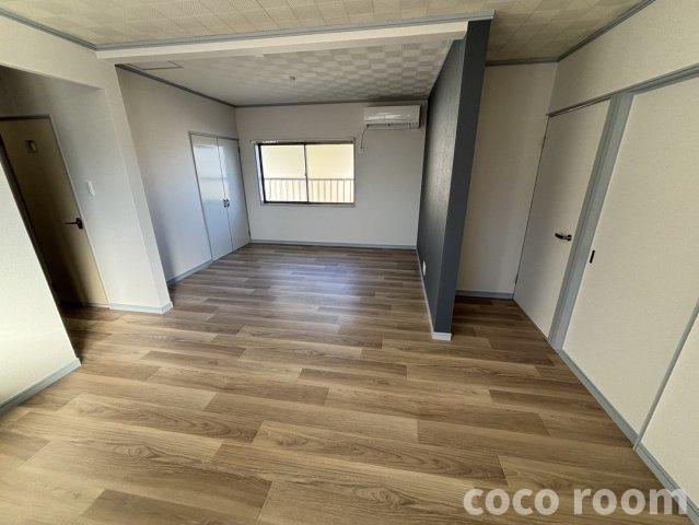 コーポ・フジサンフレッチェの居間・リビング