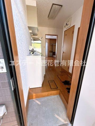 バウハウス若葉の玄関