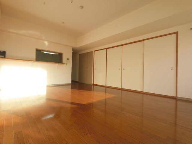 テレパレス西千葉の居間・リビング