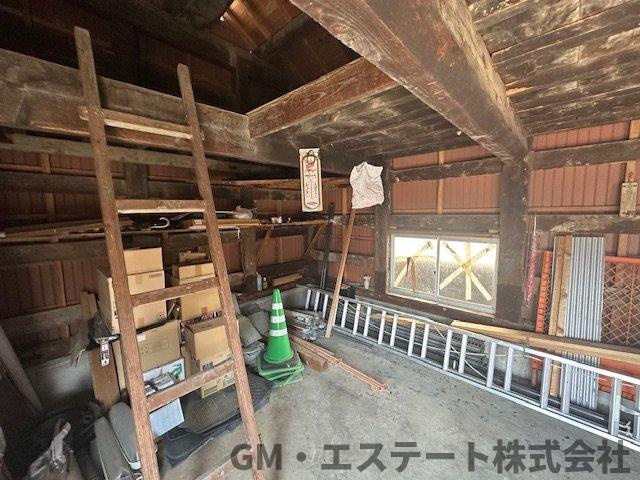 宮崎市大字熊野　倉庫の内装