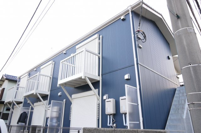 ミックハウスの外観|爽やかなブルーの外観です