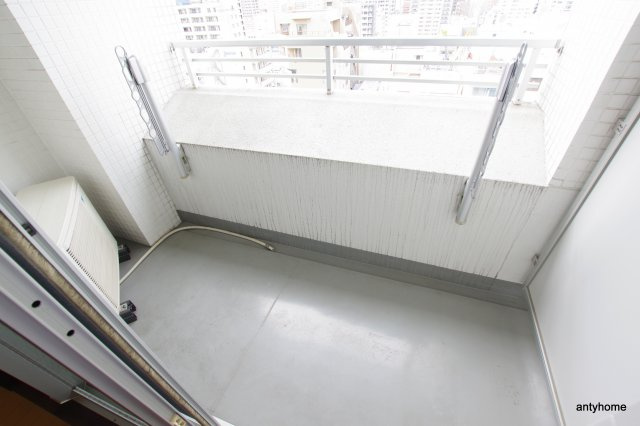 クレイルタワー　仲介手数料無料のバルコニー