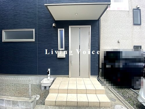【玄関】 | 【仲介手数料０円】平塚市四之宮2丁目　中古一戸建て | 平塚市四之宮2丁目　中古一戸建て
