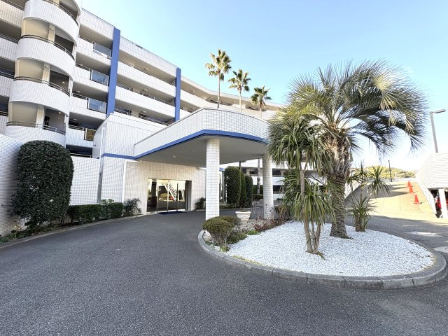 Ocean Retreat Living ― 逗子の海と自然に包まれる、再生邸 ―