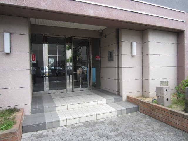【エントランス】