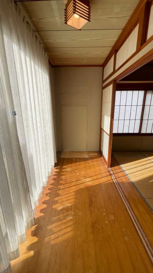 日の出町平井　中古戸建のその他|日当たりの良い縁側