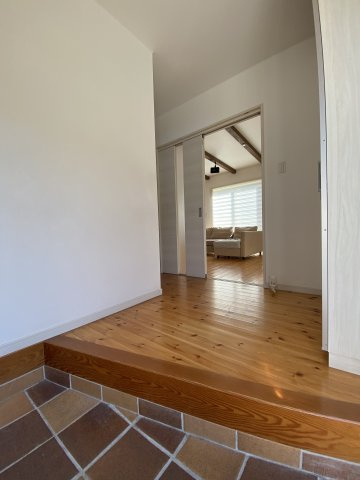 宮崎市青島西の玄関|広々な玄関です