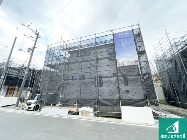 大津市坂本　新築一戸建ての外観|周辺は落ち着いた街並みの住宅地！子育てがしやすい住環境です！まだ未完成ですが、現地でしかわからない事もございます。是非一度ご覧ください。