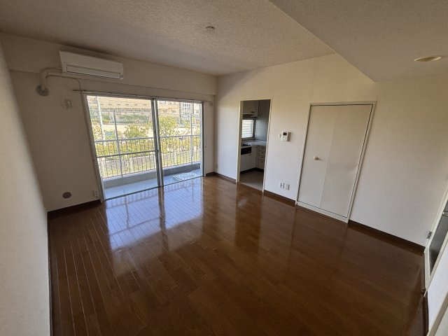 サンシティ南行徳Ⅲの居間・リビング