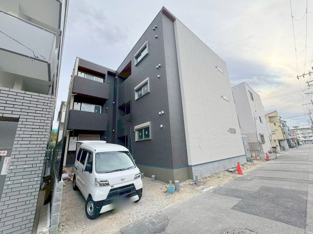 PISTA豊里の外観