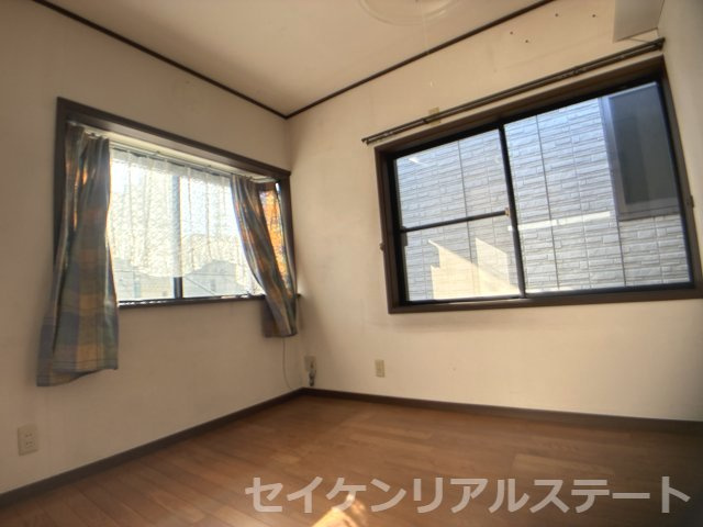 東淵野辺４丁目　中古戸建の洋室|使い勝手のいい洋室です