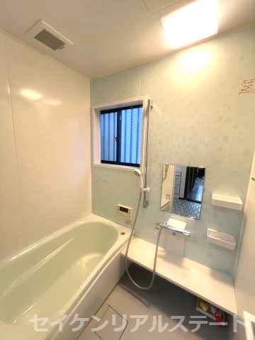 東淵野辺４丁目　中古戸建の独立洗面台|2017年リフォーム交換済みです