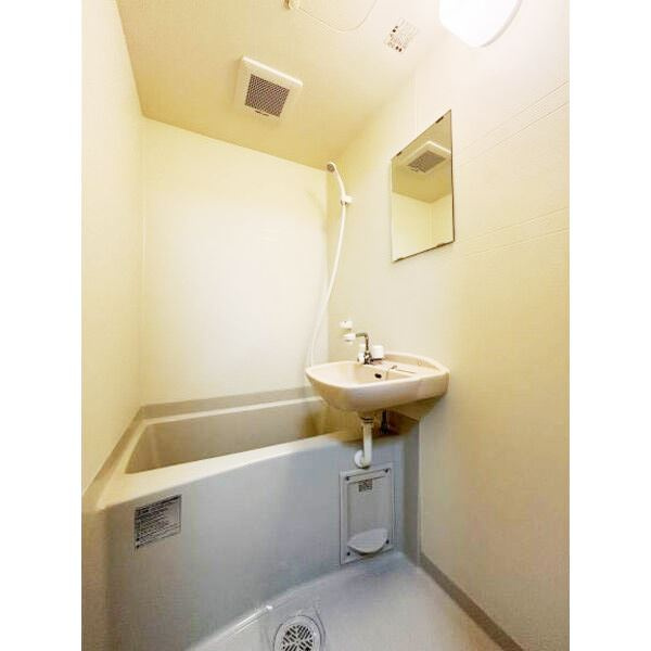 サンシャインの浴室|コンパクトで使いやすいお風呂です