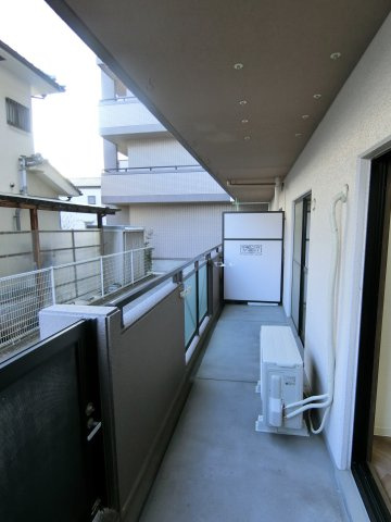 フロレアール・ジーアのバルコニー