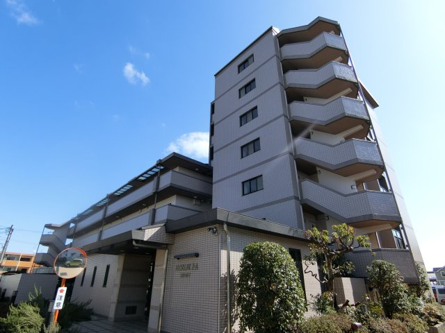 フロレアール・ジーアの外観