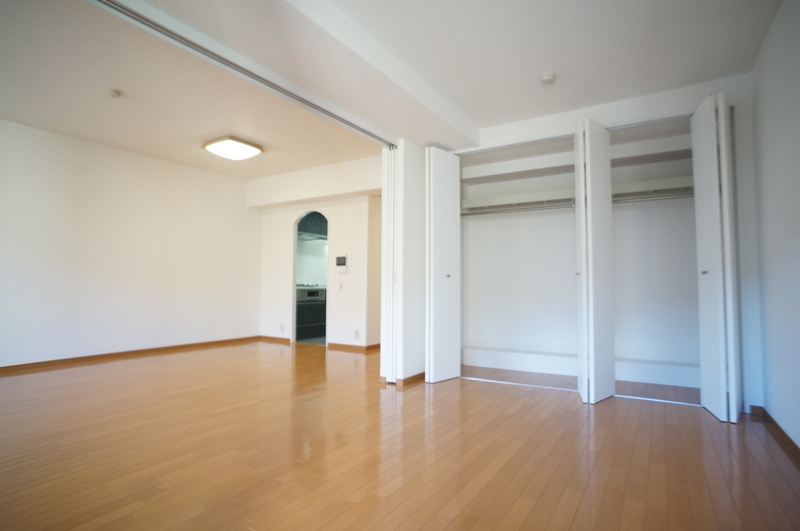 カルパティア市ヶ谷の設備