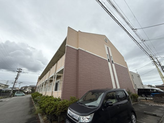 姫路市飾磨区中島１丁目のハイツの外観