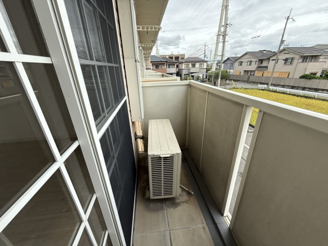 姫路市飾磨区中島１丁目のハイツのバルコニー
