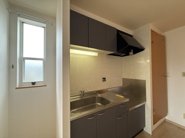 姫路市飾磨区中島１丁目のハイツのキッチン