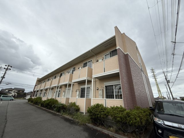 姫路市飾磨区中島１丁目のハイツ