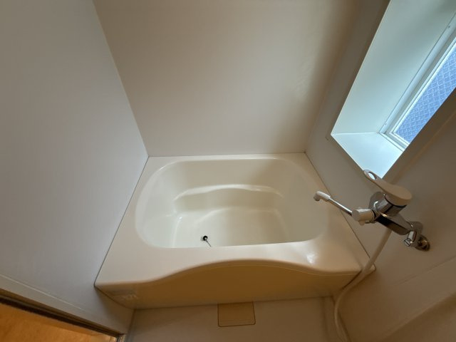 姫路市飾磨区中島１丁目のハイツの浴室