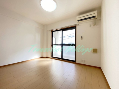 【居間・リビング】 | ドミトリーハウス湘南 | 使いやすいリビングになります♪