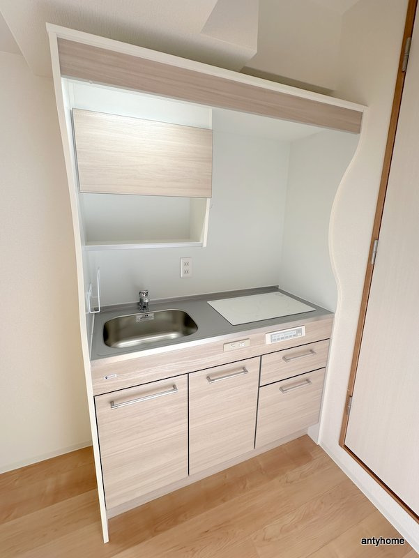 SERENiTE-04　仲介手数料無料のキッチン