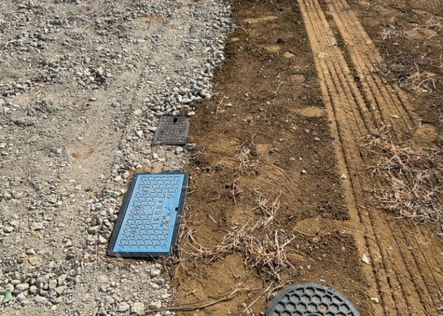 【設備】 | 敷地内には、散水栓や立水栓があります。水道水を直接利用できるため、水を運ぶ手間を省くことが出来ます。大量の水を必要とする洗車作業や清掃などに役立ちます。その他設備とあわせて、現地でご確認ください。