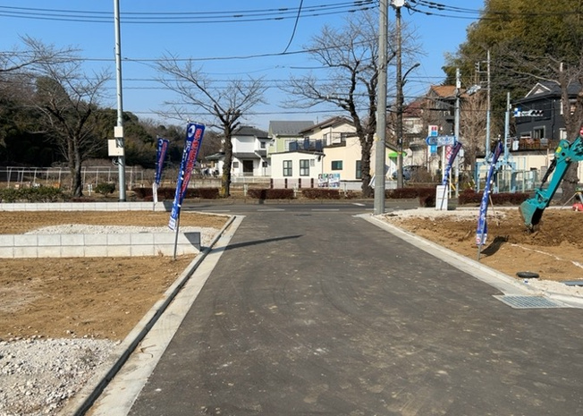【展望】 | 眺望を気にして物件を探す場合、前面に建物が建っていないか現地で確認しましょう！前面に建物があると景色はもちろん、日当たりや風通しにも影響が出てきます。住んだ時のことを想像しながら現地見学をしましょう。