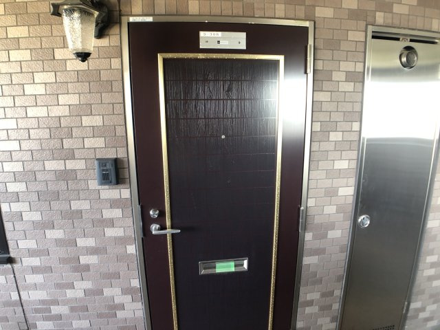 バルモアールの玄関