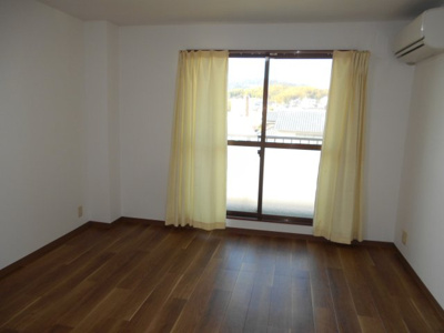 【洋室】 | メゾン津名