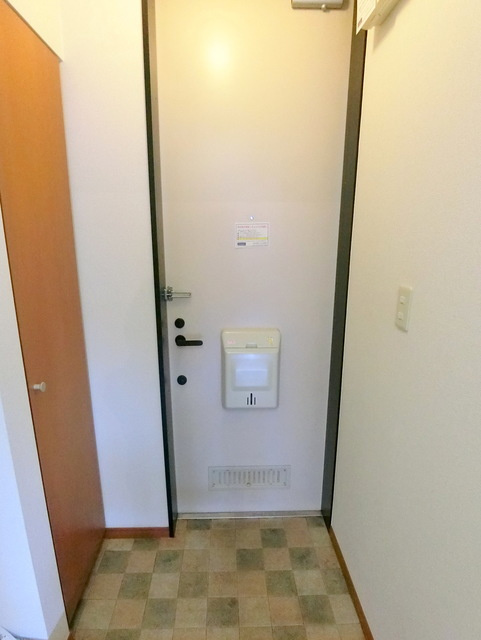 メゾンM2Aの玄関