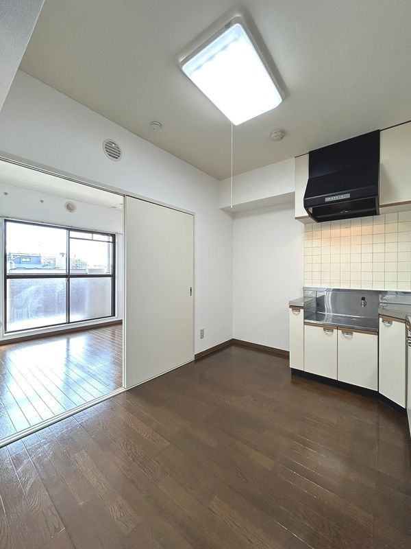 メゾンドサンクⅡの居間・リビング