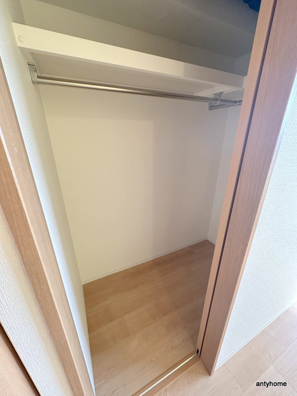 SERENiTE-04　仲介手数料無料の収納