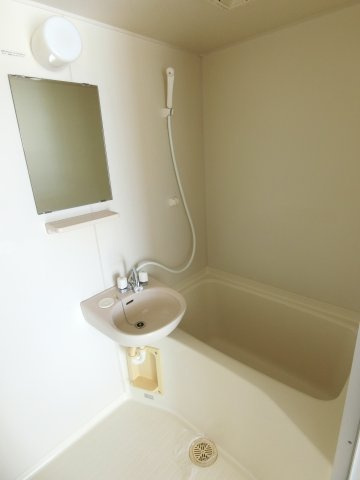 カクサン可美タウンシングルの浴室