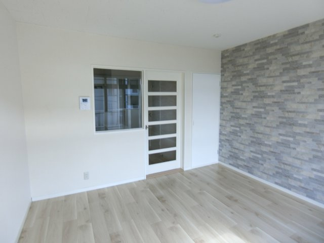 カクサン可美タウンシングルの洋室